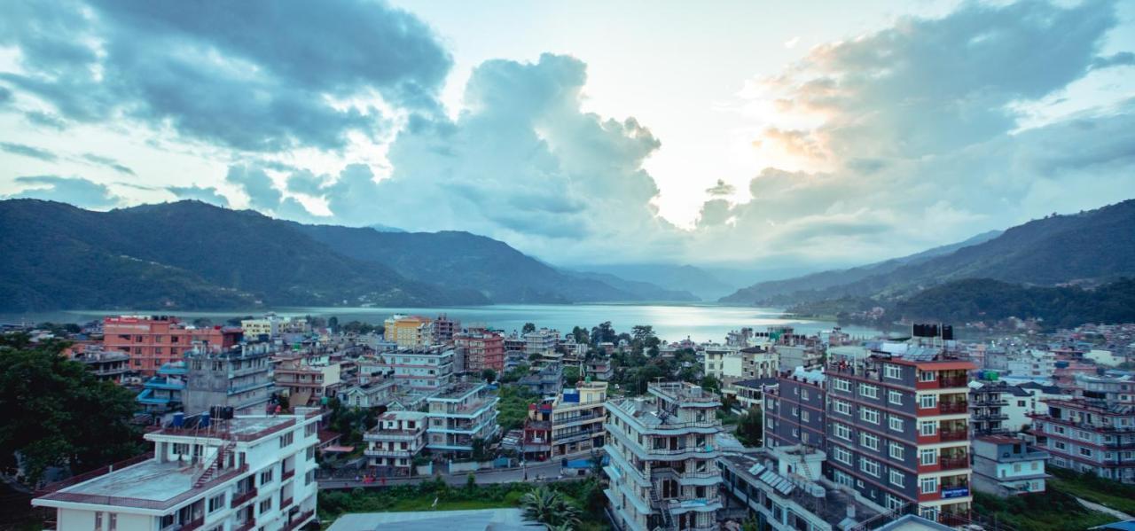 Hotel Visitors Inn , Pokhara Dış mekan fotoğraf